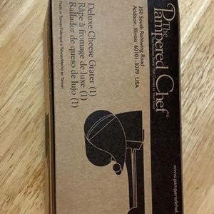 Pampered Chef Deluxe Cheese Grater